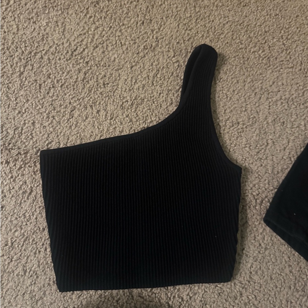 Babaton One-Shoulder Top